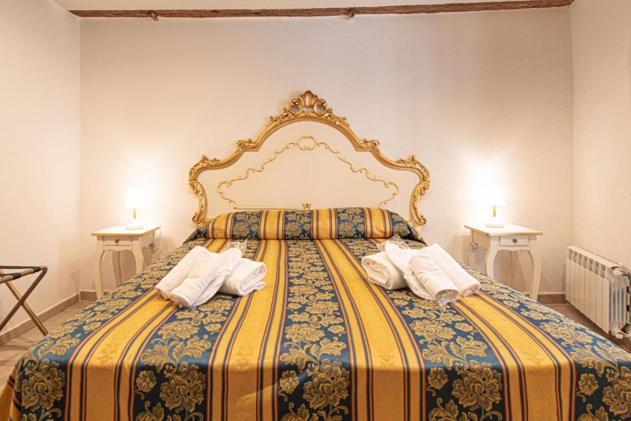 Ca' Leoncino - Venice Canal Front Apartment Exterior foto